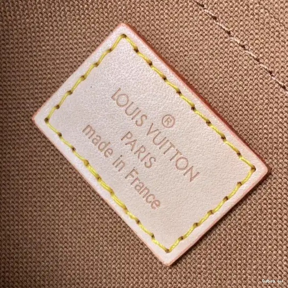 POCHETTE MULTI ACCESSOIRES PRELAUNCH LOUIS EXCLUSIVE VUITTON - DIGITAL 0629